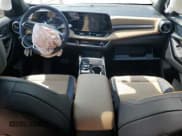 ✅ 2025 Chevrolet Equinox AWD ACTIV • VIN: 3GNAXSEG0SL184418 • Lot: 62144595. Wystawiony na Copart z przebiegiem 7 723 mil. Bezpłatny archiwum sprzedaży aukcyjnych z USA i szczegółowy raport historii pojazdu na DreamBid. Zdjęcie 8.