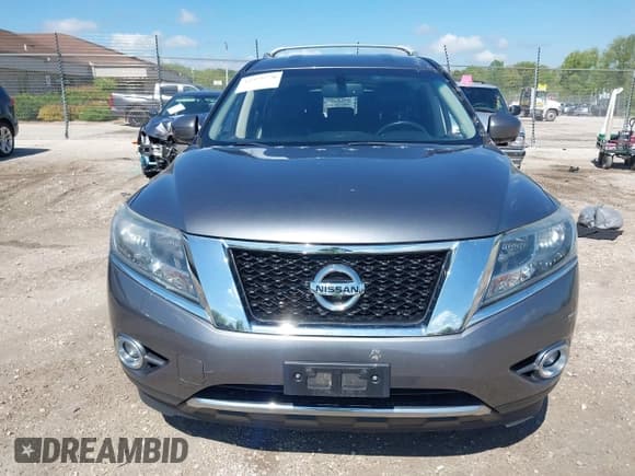 ✅ 2015 Nissan Pathfinder Platinum • VIN: 5N1AR2MM5FC714812 • Lot: 42373778. Listed on IAAI with 100,356 mi. Free auction sales archive from the USA and detailed vehicle history report at DreamBid. Image 12.