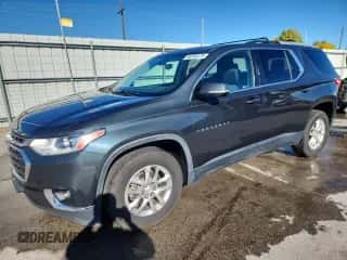 2018 Chevrolet Traverse LT Cloth z VIN 1GNEVGKW6JJ205892, wystawiony jako Copart lot #86280475 z przebiegiem 99 765 mil mil oraz Szkoda całkowita • Salvage title. Historia ofert i sprzedaży dostępna na DreamBid. Obrazek 1.