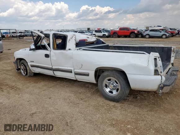 1999 Chevrolet Silverado 1500 LS with VIN 2GCEC19V2X1118549, listed as a Copart auction lot 68527045 with Not provided miles and Non repairable. Bid and sale history available at DreamBid. Image 2.