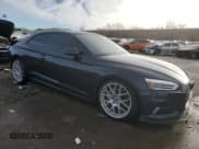 ✅ 2018 Audi A5 Premium • VIN: WAUNNAF55JA001329 • Lot: 45549825. Wystawiony na Copart z przebiegiem 66 025 mil. Bezpłatny archiwum sprzedaży aukcyjnych z USA i szczegółowy raport historii pojazdu na DreamBid. Zdjęcie 4.