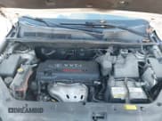 ✅ 2006 Toyota RAV4 • VIN: JTMZD33V666016259 • Lot: 43888043. Wystawiony na IAAI z przebiegiem 225 570 mil. Bezpłatny archiwum sprzedaży aukcyjnych z USA i szczegółowy raport historii pojazdu na DreamBid. Zdjęcie 10.