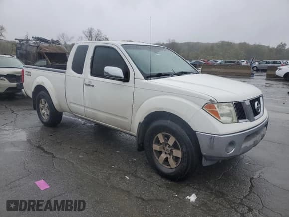 ✅ 2006 Nissan Frontier SE • VIN: 1N6AD06U66C433135 • Лот: 82469525. Опубликован ранее на Copart с пробегом 174 112 миль. Бесплатный доступ к архиву аукционных продаж из США и подробный отчёт об истории автомобиля на DreamBid. Изображение 4.
