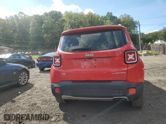✅ 2016 Jeep Renegade Limited • VIN: ZACCJADT6GPC85053 • Lot: 85124825. Wystawiony na Copart z przebiegiem 74 796 mil. Bezpłatny archiwum sprzedaży aukcyjnych z USA i szczegółowy raport historii pojazdu na DreamBid. Zdjęcie 6.