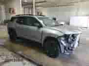 2025 Chevrolet Equinox FWD LT с VIN 3GNAXHEGXSL180668, выставлен на аукционе Copart как лот 55937455 с пробегом 10 079 миль миль и Списание • Salvage title. История ставок и продаж доступна на DreamBid. Изображение 4.