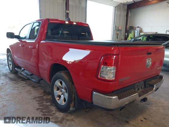 ✅ 2021 Ram 1500 Big Horn • VIN: 1C6SRFBTXMN572461 • Lot: 42211349. Wystawiony na IAAI z przebiegiem 214 375 mil. Bezpłatny archiwum sprzedaży aukcyjnych z USA i szczegółowy raport historii pojazdu na DreamBid. Zdjęcie 3.