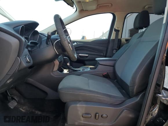 ✅ 2017 Ford Escape SE • VIN: 1FMCU0G91HUC96586 • Lot: 93910285. Listed on Copart with 122,965 mi. Free auction sales archive from the USA and detailed vehicle history report at DreamBid. Image 7.