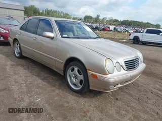 ✅ 2000 Mercedes-Benz E 320/430 4 Matic • VIN: WDBJF83J5YX030960 • Lot: 43307233. Wystawiony na IAAI z przebiegiem 265 613 mil. Bezpłatny archiwum sprzedaży aukcyjnych z USA i szczegółowy raport historii pojazdu na DreamBid. Zdjęcie 1.