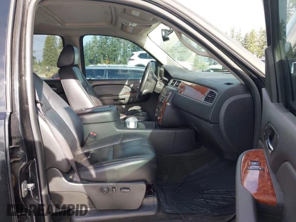 ✅ 2008 Chevrolet Silverado 1500 LTZ • VIN: 2GCEK13Y481168215 • Lot: 43609430. Listed on IAAI with 166,880 mi. Free auction sales archive from the USA and detailed vehicle history report at DreamBid. Image 5.