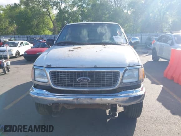 ✅ 2003 Ford F-150 XL • VIN: 1FTRX18L23NB93718 • Lot: 42286043. Listed on IAAI with 274,079 mi. Free auction sales archive from the USA and detailed vehicle history report at DreamBid. Image 6.
