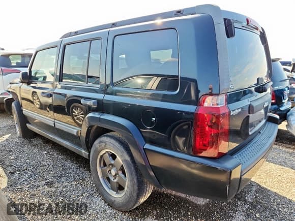 ✅ 2006 Jeep Commander • VIN: 1J8HH48N96C130135 • Lot: 67836425. Listed on Copart with 216,665 mi. Free auction sales archive from the USA and detailed vehicle history report at DreamBid. Image 2.
