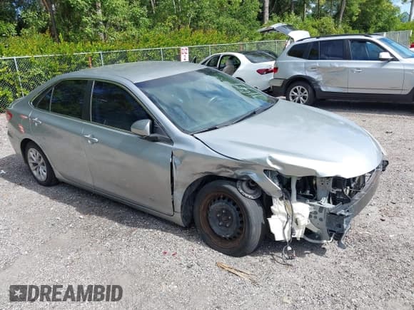 ✅ 2016 Toyota Camry SE • VIN: 4T1BF1FK4GU571141 • Lot: 43647708. Listed on IAAI with 136,822 mi. Free auction sales archive from the USA and detailed vehicle history report at DreamBid. Image 1.