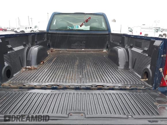 ✅ 2002 GMC Sierra 2500HD Work Truck • VIN: 1GTHK24U22Z280251 • Лот: 41916552. Опубликован ранее на IAAI с пробегом 246 032 миль. Бесплатный доступ к архиву аукционных продаж из США и подробный отчёт об истории автомобиля на DreamBid. Изображение 18.