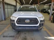 ✅ 2022 Toyota Tacoma SR • VIN: 3TYRX5GN6NT060472 • Lot: 93423295. Wystawiony na Copart z przebiegiem 23 310 mil. Bezpłatny archiwum sprzedaży aukcyjnych z USA i szczegółowy raport historii pojazdu na DreamBid. Zdjęcie 5.