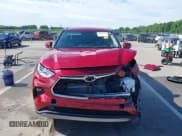 ✅ 2025 Toyota Highlander Hybrid Platinum • VIN: 5TDEBRCH0SS653210 • Lot: 42636575. Listed on IAAI with 2,087 mi. Free auction sales archive from the USA and detailed vehicle history report at DreamBid. Image 13.