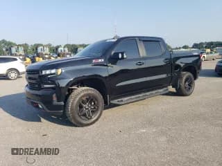 ✅ 2022 Chevrolet Silverado 1500 LT Trail Boss • VIN: 3GCPYFED3NG150774 • Lot: 68448235. Wystawiony na Copart z przebiegiem 48 071 mil. Bezpłatny archiwum sprzedaży aukcyjnych z USA i szczegółowy raport historii pojazdu na DreamBid. Zdjęcie 1.