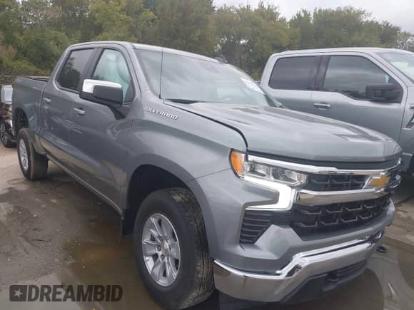 2026 Chevrolet Silverado 1500 LT z VIN 3GCUKDED5TG116874, wystawiony jako IAAI lot #43568713 z przebiegiem 1 845 mil mil oraz . Historia ofert i sprzedaży dostępna na DreamBid. Obrazek 1.