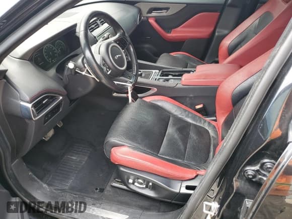 ✅ 2018 Jaguar F-Pace S • VIN: SADCM2FV6JA271547 • Lot: 70593035. Listed on Copart with 104,854 mi. Free auction sales archive from the USA and detailed vehicle history report at DreamBid. Image 7.