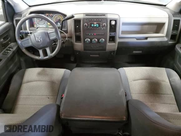 2009 Dodge 1500 SLT с VIN 1D3HB18PX9S740877, выставлен на аукционе Copart как лот 74973724 с пробегом 126 279 миль миль и На запчасти • Non repairable. История ставок и продаж доступна на DreamBid. Изображение 8.