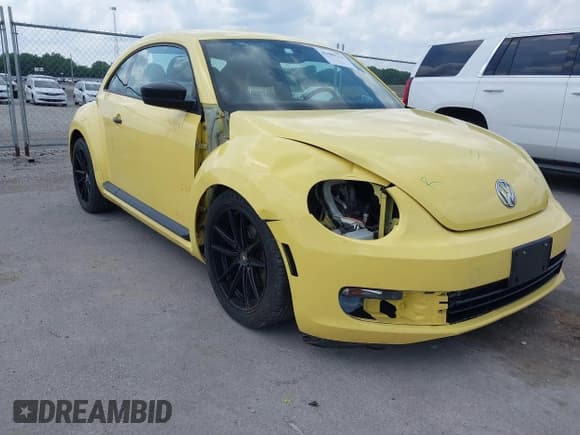 ✅ 2015 Volkswagen Beetle 1.8T • VIN: 3VWF17AT6FM643352 • Лот: 42489334. Опубликован ранее на IAAI с пробегом 119 329 миль. Бесплатный доступ к архиву аукционных продаж из США и подробный отчёт об истории автомобиля на DreamBid. Изображение 6.