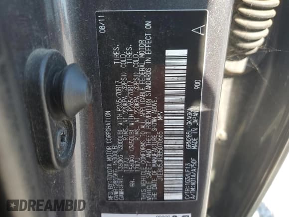 ✅ 2011 Toyota 4Runner Trail • VIN: JTEBU5JR3B5070665 • Лот: 85317895. Опубликован ранее на Copart с пробегом 219 579 миль. Бесплатный доступ к архиву аукционных продаж из США и подробный отчёт об истории автомобиля на DreamBid. Изображение 13.