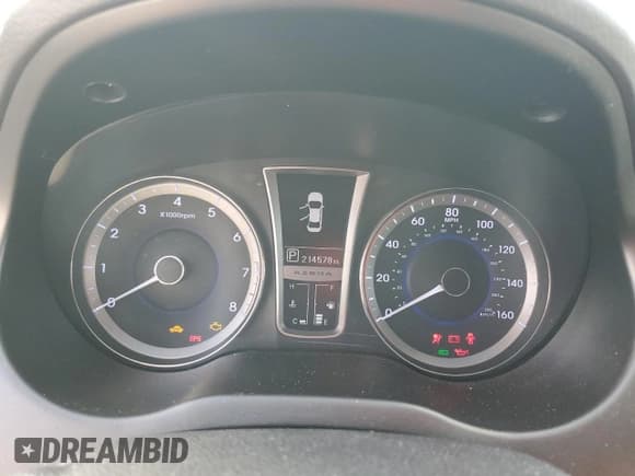 ✅ 2013 Hyundai Azera • VIN: KMHFH4JG9DA213627 • Lot: 82668635. Listed on Copart with 214,578 mi. Free auction sales archive from the USA and detailed vehicle history report at DreamBid. Image 9.