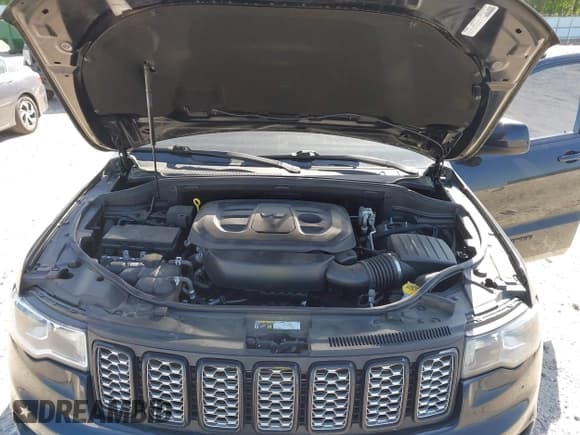 ✅ 2020 Jeep Grand Cherokee Altitude • VIN: 1C4RJEAG4LC364583 • Lot: 42049658. Listed on IAAI with 94,366 mi. Free auction sales archive from the USA and detailed vehicle history report at DreamBid. Image 10.