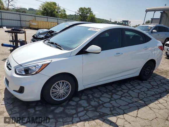 ✅ 2017 Hyundai Accent SE • VIN: KMHCT4AE0HU334860 • Лот: 64896624. Опубликован ранее на Copart с пробегом 117 079 миль. Бесплатный доступ к архиву аукционных продаж из США и подробный отчёт об истории автомобиля на DreamBid. Изображение 1.