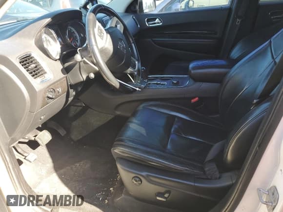 ✅ 2011 Dodge Durango R/T • VIN: 1D4SE6GT3BC682843 • Lot: 85880745. Wystawiony na Copart z przebiegiem 171 254 mil. Bezpłatny archiwum sprzedaży aukcyjnych z USA i szczegółowy raport historii pojazdu na DreamBid. Zdjęcie 7.