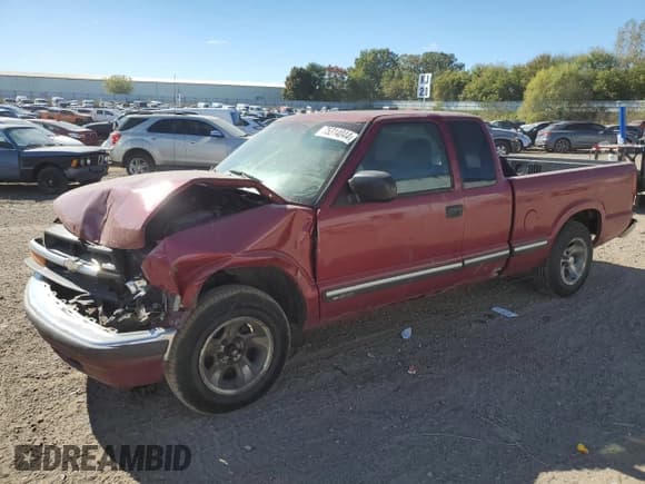 ✅ 2003 Chevrolet S-10 LS • VIN: 1GCCS19X938193669 • Лот: 75314044. Опубликован ранее на Copart с пробегом 113 696 миль. Бесплатный доступ к архиву аукционных продаж из США и подробный отчёт об истории автомобиля на DreamBid. Изображение 1.