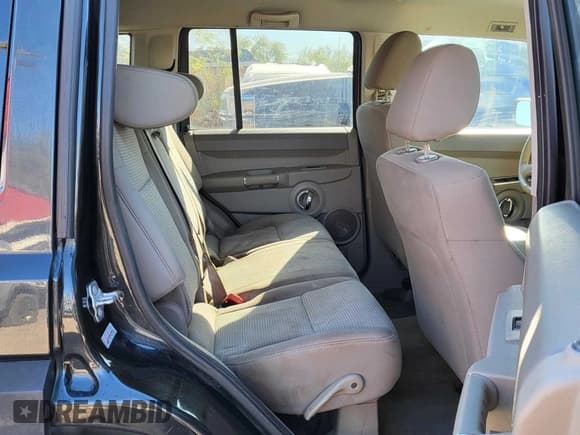 ✅ 2010 Jeep Commander Sport • VIN: 1J4RH4GK9AC147040 • Lot: 54836335. Wystawiony na Copart z przebiegiem 89 213 mil. Bezpłatny archiwum sprzedaży aukcyjnych z USA i szczegółowy raport historii pojazdu na DreamBid. Zdjęcie 6.