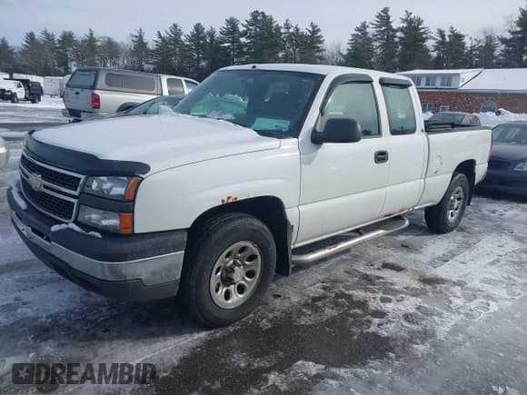 ✅ 2007 Chevrolet Silverado 1500 LS • VIN: 1GCEK19V37E186084 • Lot: 41470415. Listed on IAAI with 279,810 mi. Free auction sales archive from the USA and detailed vehicle history report at DreamBid. Image 2.