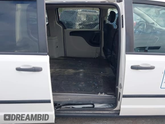 ✅ 2012 Ram Cargo Van • VIN: 2C4JDGAG0CR366564 • Lot: 42449005. Listed on IAAI with 17,258 mi. Free auction sales archive from the USA and detailed vehicle history report at DreamBid. Image 8.