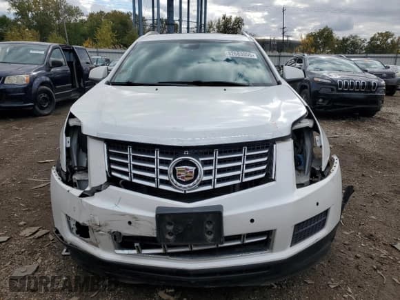 ✅ 2015 Cadillac SRX Luxury Collection • VIN: 3GYFNEE39FS527865 • Lot: 82683055. Listed on Copart with 90,171 mi. Free auction sales archive from the USA and detailed vehicle history report at DreamBid. Image 5.