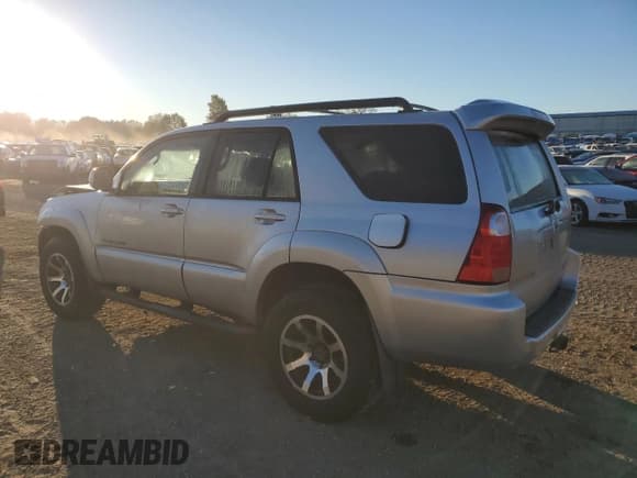 ✅ 2008 Toyota 4Runner Sport • VIN: JTEBU14R08K015198 • Лот: 82392315. Опубликован ранее на Copart с пробегом 243 609 миль. Бесплатный доступ к архиву аукционных продаж из США и подробный отчёт об истории автомобиля на DreamBid. Изображение 2.