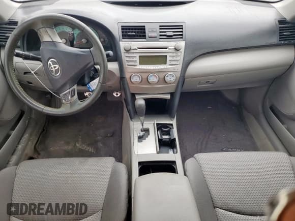 ✅ 2011 Toyota Camry XLE • VIN: 4T1BK3EK0BU126025 • Lot: 92688195. Wystawiony na Copart z przebiegiem Nie podano. Bezpłatny archiwum sprzedaży aukcyjnych z USA i szczegółowy raport historii pojazdu na DreamBid. Zdjęcie 8.