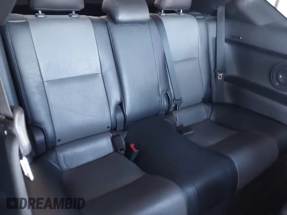 ✅ 2014 Scion tC • VIN: JTKJF5C78E3070062 • Lot: 42606740. Wystawiony na IAAI z przebiegiem 116 245 mil. Bezpłatny archiwum sprzedaży aukcyjnych z USA i szczegółowy raport historii pojazdu na DreamBid. Zdjęcie 8.