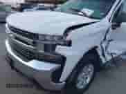 2022 Chevrolet Silverado 1500 LT z VIN 3GCPWCED5NG201194, wystawiony jako IAAI lot #41318619 z przebiegiem 85 368 mil mil oraz . Historia ofert i sprzedaży dostępna na DreamBid. Obrazek 18.