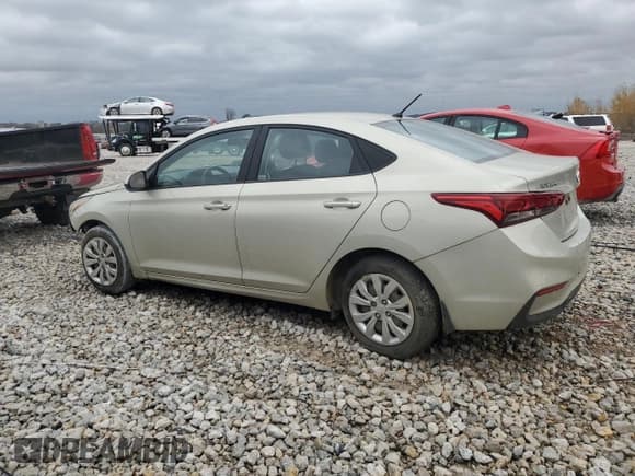 ✅ 2018 Hyundai Accent SE • VIN: 3KPC24A31JE032634 • Лот: 79111084. Опубликован ранее на Copart с пробегом 69 173 миль. Бесплатный доступ к архиву аукционных продаж из США и подробный отчёт об истории автомобиля на DreamBid. Изображение 2.
