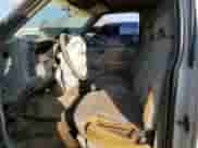 1996 Chevrolet S-10 z VIN 1GCCS14X9TK108291, wystawiony jako Copart lot #75901154 z przebiegiem 302 074 mil mil oraz Szkoda całkowita • Salvage title. Historia ofert i sprzedaży dostępna na DreamBid. Obrazek 7.