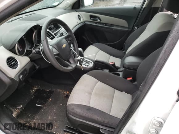 ✅ 2016 Chevrolet Cruze LS • VIN: 1G1PC5SGXG7165092 • Lot: 35913253. Listed on Copart with 97,564 mi. Free auction sales archive from the USA and detailed vehicle history report at DreamBid. Image 7.