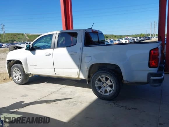✅ 2022 Chevrolet Colorado 2WD LT • VIN: 1GCGSCEN0N1221551 • Lot: 43450018. Listed on IAAI with 54,500 mi. Free auction sales archive from the USA and detailed vehicle history report at DreamBid. Image 14.