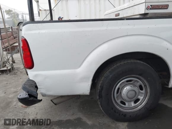 ✅ 2014 Ford F-250 XL • VIN: 1FT7X2A6XEEB51768 • Lot: 43395278. Listed on IAAI with 178,167 mi. Free auction sales archive from the USA and detailed vehicle history report at DreamBid. Image 18.