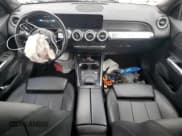 ✅ 2022 Mercedes-Benz GLB 250 • VIN: W1N4M4HB3NW255919 • Lot: 92270395. Listed on Copart with 27,298 mi. Free auction sales archive from the USA and detailed vehicle history report at DreamBid. Image 8.