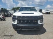 ✅ 2020 Chevrolet Silverado 2500HD Work Truck • VIN: 1GC4YLE74LF152656 • Lot: 67406375. Wystawiony na Copart z przebiegiem 59 285 mil. Bezpłatny archiwum sprzedaży aukcyjnych z USA i szczegółowy raport historii pojazdu na DreamBid. Zdjęcie 5.
