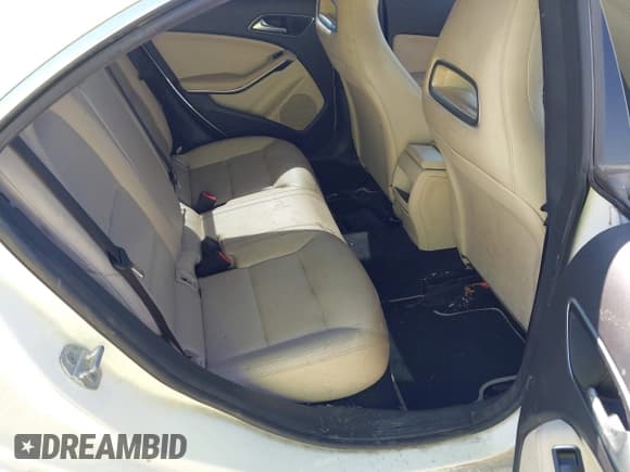 ✅ 2014 Mercedes-Benz CLA 250 • VIN: WDDSJ4EB0EN059086 • Lot: 43410571. Listed on IAAI with 115,436 mi. Free auction sales archive from the USA and detailed vehicle history report at DreamBid. Image 8.