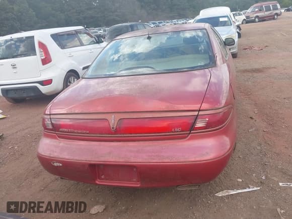 ✅ 1997 Lincoln Mark VIII LSC • VIN: 1LNLM92VXVY651560 • Лот: 42997856. Опубликован ранее на IAAI с пробегом 144 439 миль. Бесплатный доступ к архиву аукционных продаж из США и подробный отчёт об истории автомобиля на DreamBid. Изображение 16.