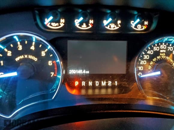 ✅ 2011 Ford F-150 XLT • VIN: 1FTFW1EF5BFA00331 • Лот: 95557835. Опубликован ранее на Copart с пробегом 259 146 миль. Бесплатный доступ к архиву аукционных продаж из США и подробный отчёт об истории автомобиля на DreamBid. Изображение 9.