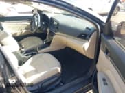 ✅ 2017 Hyundai Elantra SE • VIN: 5NPD84LF3HH085223 • Lot: 43620417. Listed on IAAI with 174,337 mi. Free auction sales archive from the USA and detailed vehicle history report at DreamBid. Image 5.