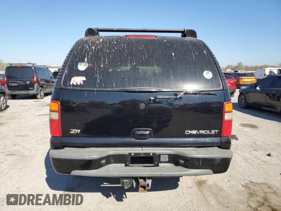 2003 Chevrolet Suburban Z71 с VIN 3GNFK16Z53G328120, выставлен на аукционе Copart как лот 75628484 с пробегом 221 108 миль миль и Списание • Salvage title. История ставок и продаж доступна на DreamBid. Изображение 6.